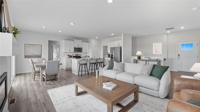 17819 Green Road, Gardner, KS 66030