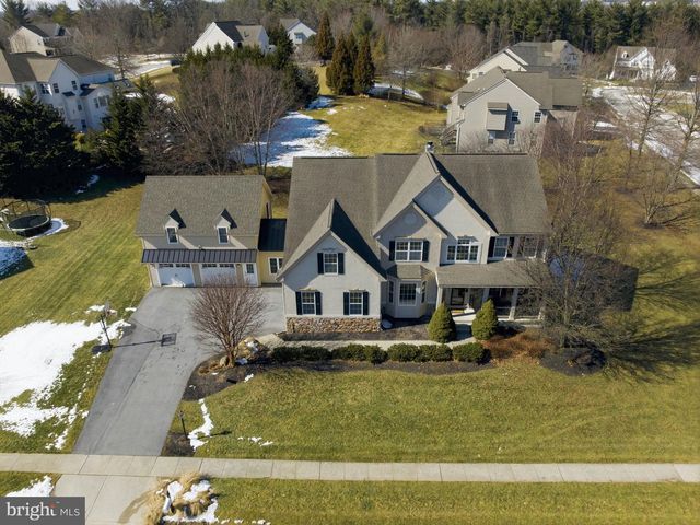 1319 JAMESTOWN DR, Romansville, PA 19320