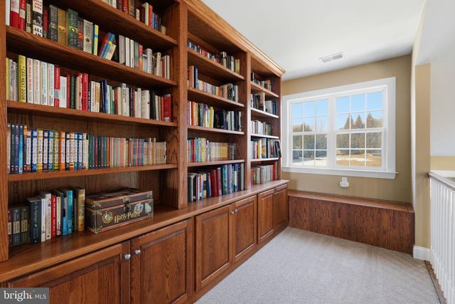 1319 JAMESTOWN DR, Romansville, PA 19320