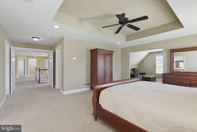 1319 JAMESTOWN DR, Romansville, PA 19320