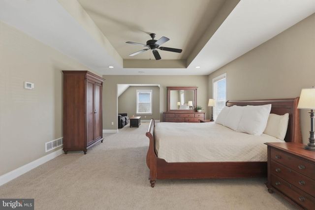 1319 JAMESTOWN DR, Romansville, PA 19320