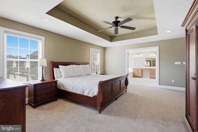 1319 JAMESTOWN DR, Romansville, PA 19320