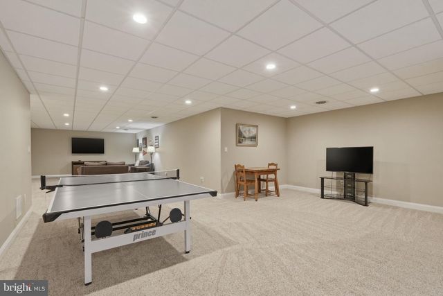 1319 JAMESTOWN DR, Romansville, PA 19320