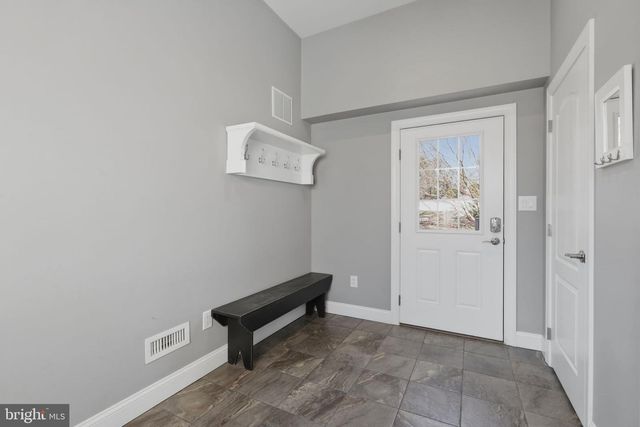 1319 JAMESTOWN DR, Romansville, PA 19320