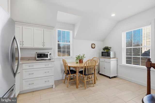 1319 JAMESTOWN DR, Romansville, PA 19320