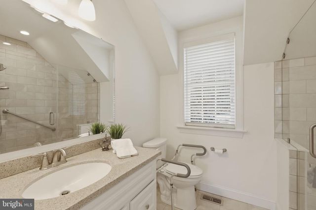 1319 JAMESTOWN DR, Romansville, PA 19320