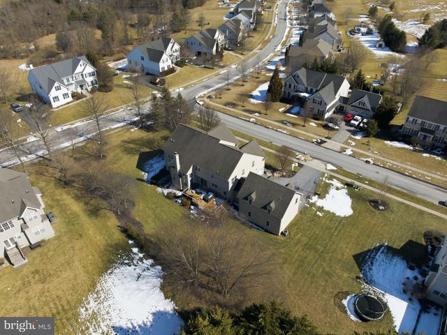 1319 JAMESTOWN DR, Romansville, PA 19320