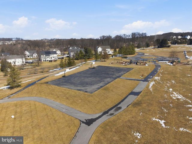 1319 JAMESTOWN DR, Romansville, PA 19320