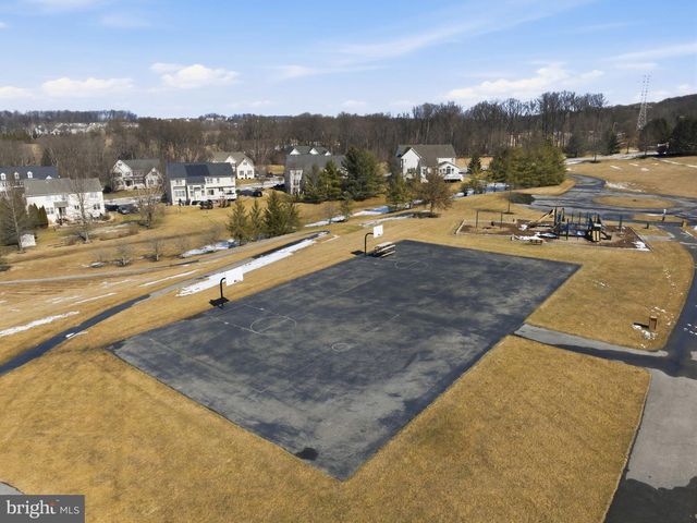 1319 JAMESTOWN DR, Romansville, PA 19320