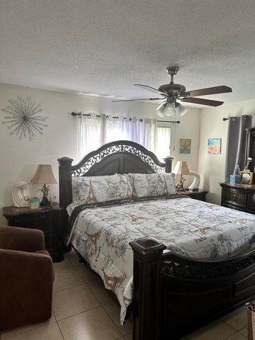 2847 Ashley Drive W H, West Palm Beach, FL 33415