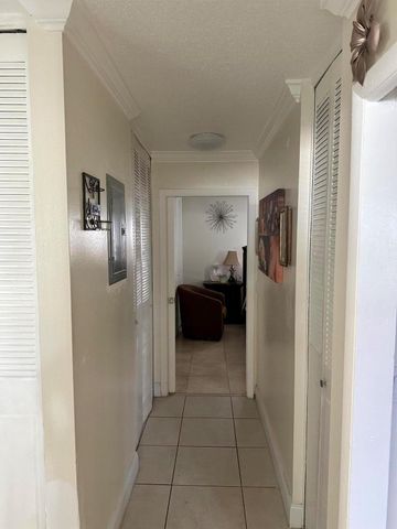 2847 Ashley Drive W H, West Palm Beach, FL 33415