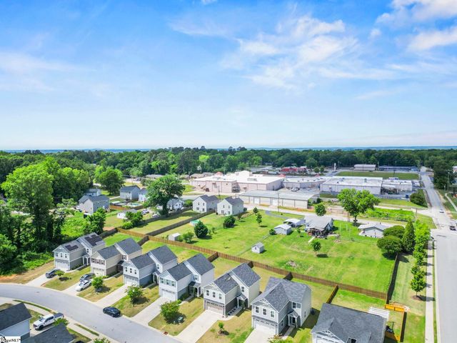 810 Purcell Drive, Woodruff, SC 29388