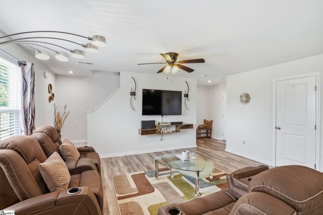 810 Purcell Drive, Woodruff, SC 29388
