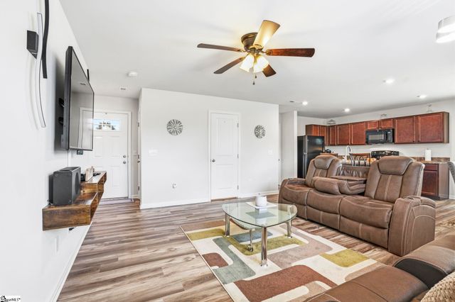 810 Purcell Drive, Woodruff, SC 29388