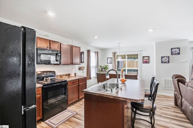 810 Purcell Drive, Woodruff, SC 29388