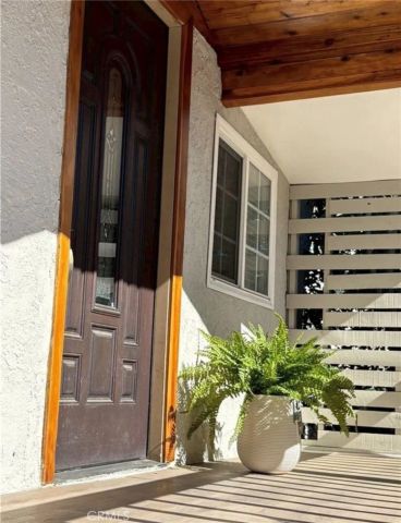 4563 Lexington, Los Angeles, CA 90029