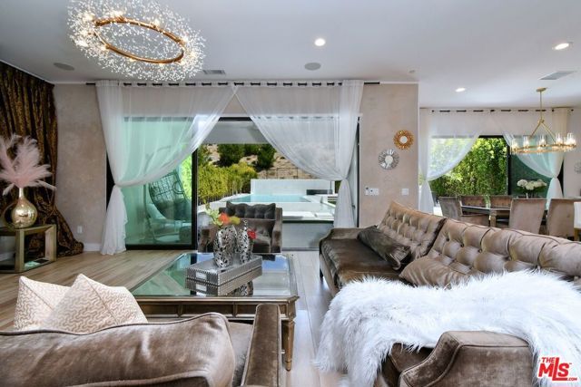 20779 W Liana Court, Porter Ranch (los Angeles), CA 91326