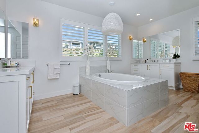 20779 W Liana Court, Porter Ranch (los Angeles), CA 91326