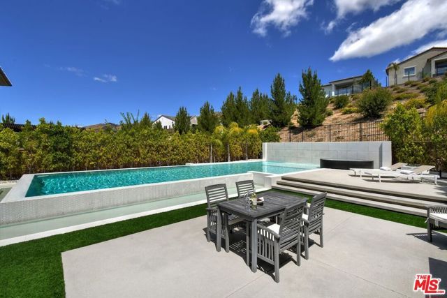20779 W Liana Court, Porter Ranch (los Angeles), CA 91326