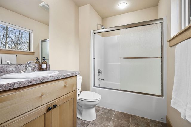 2737 NW Skyliners Road, Bend, OR 97703