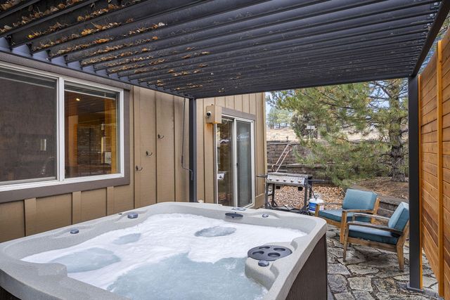 2737 NW Skyliners Road, Bend, OR 97703