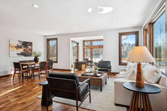 5534 Conifer Trail, Minnetonka, MN 55345