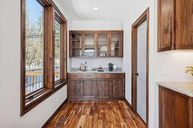 5534 Conifer Trail, Minnetonka, MN 55345