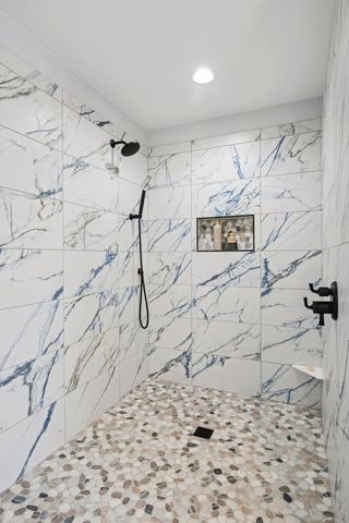 5534 Conifer Trail, Minnetonka, MN 55345