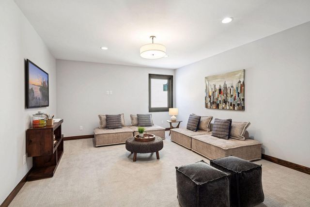 5534 Conifer Trail, Minnetonka, MN 55345