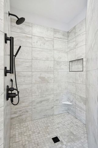 5534 Conifer Trail, Minnetonka, MN 55345