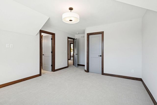 5534 Conifer Trail, Minnetonka, MN 55345