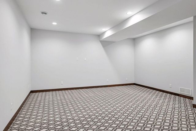 5534 Conifer Trail, Minnetonka, MN 55345