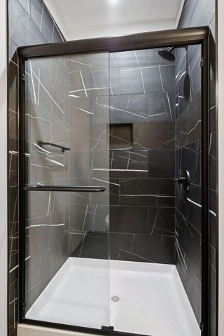 5534 Conifer Trail, Minnetonka, MN 55345