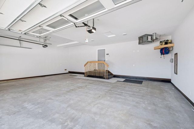 5534 Conifer Trail, Minnetonka, MN 55345