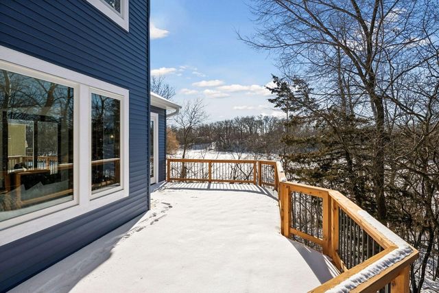 5534 Conifer Trail, Minnetonka, MN 55345