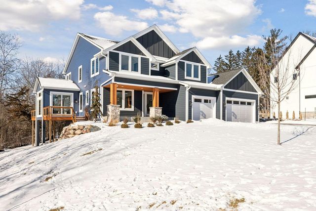 5534 Conifer Trail, Minnetonka, MN 55345