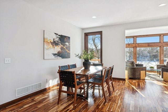 5534 Conifer Trail, Minnetonka, MN 55345