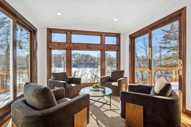 5534 Conifer Trail, Minnetonka, MN 55345