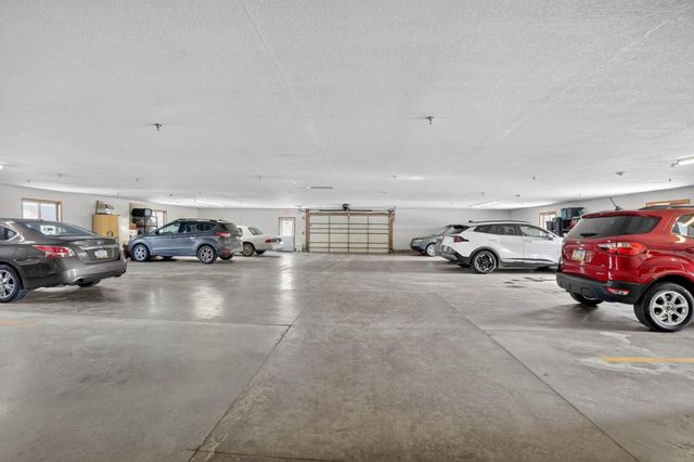 4124 Thresher Ct Unit 306, Cedar Falls, IA 50613