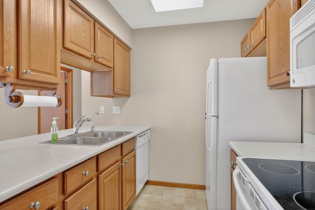 4124 Thresher Ct Unit 306, Cedar Falls, IA 50613