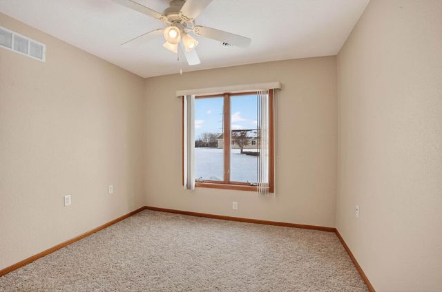 4124 Thresher Ct Unit 306, Cedar Falls, IA 50613