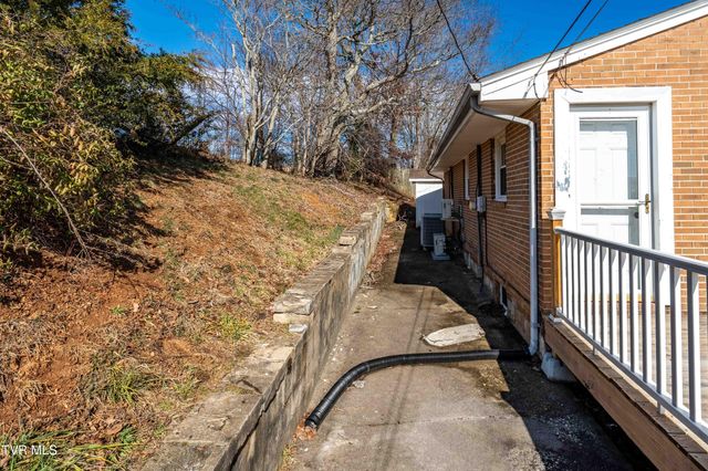 1063 Jessie Lane, Church Hill, TN 37642