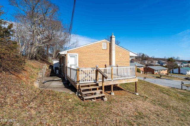 1063 Jessie Lane, Church Hill, TN 37642