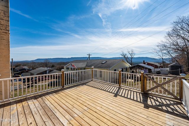 1063 Jessie Lane, Church Hill, TN 37642