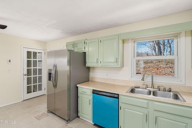 1063 Jessie Lane, Church Hill, TN 37642