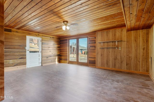 1063 Jessie Lane, Church Hill, TN 37642