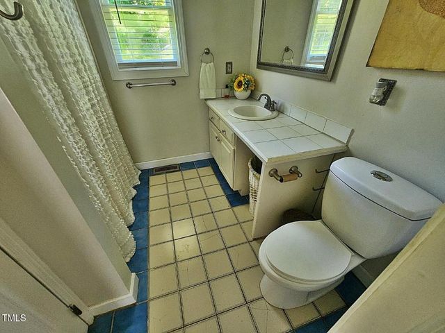 116 Vernelle Court, Sneads Ferry, NC 28460