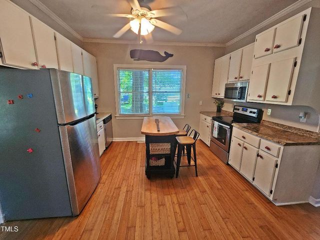 116 Vernelle Court, Sneads Ferry, NC 28460
