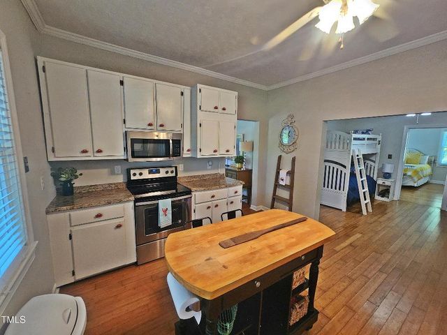 116 Vernelle Court, Sneads Ferry, NC 28460