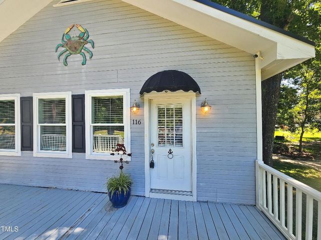 116 Vernelle Court, Sneads Ferry, NC 28460